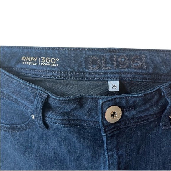 DL 1961 Emma Legging Skinny Women’s Size 29 in Flatiron Dark Wash Premium Jean - Picture 4 of 9